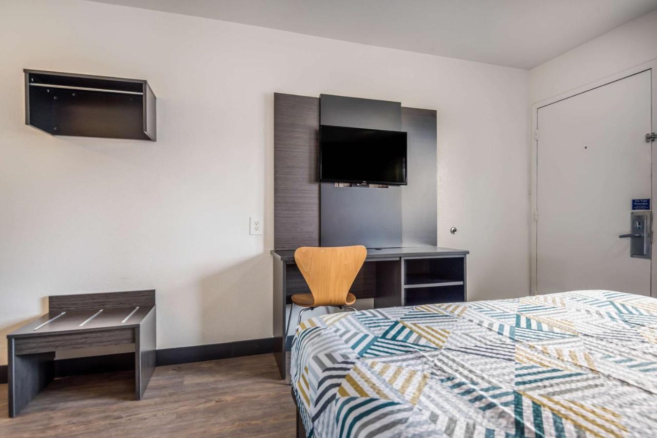 Motel 6-College Station, Tx - Bryan Eksteriør billede